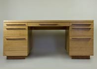 Desk in oak and walnut